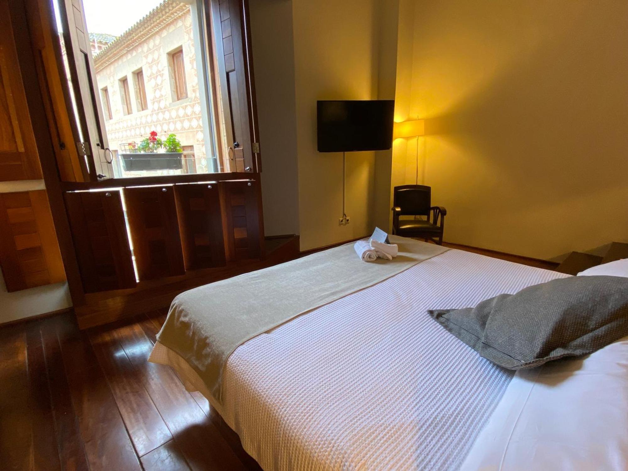 Hostatgeria De Poblet Hotel Luaran gambar